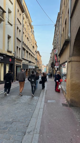 Fichier:Fournirue haut.jpeg