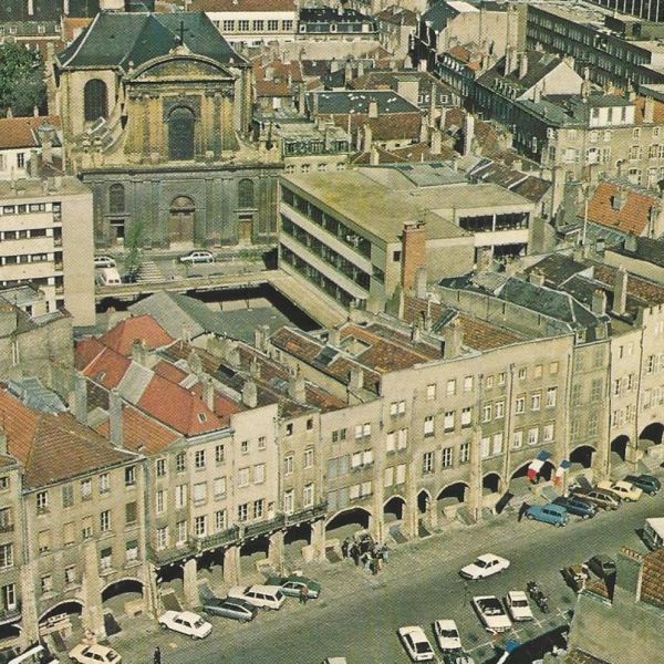 Fichier:Saint louis 70 rue de la chevr.jpg