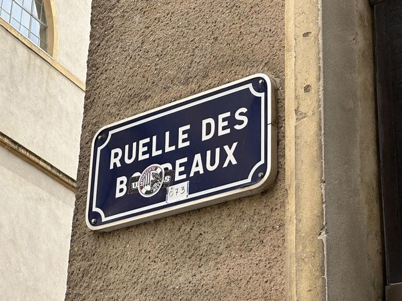 Fichier:Ruelle-bordeaux.jpg