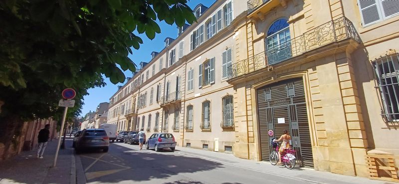 Fichier:Hopital-saint-andre.jpg