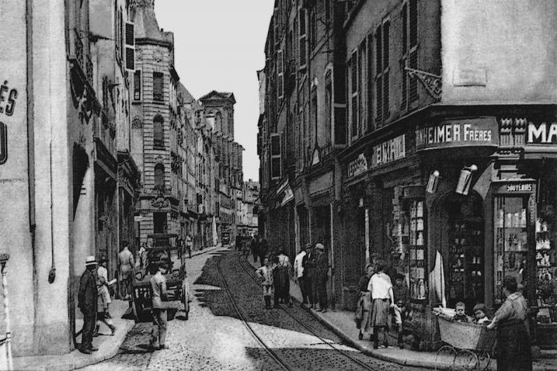 Fichier:Metz pontriffroy 1900 appolo à g.jpg